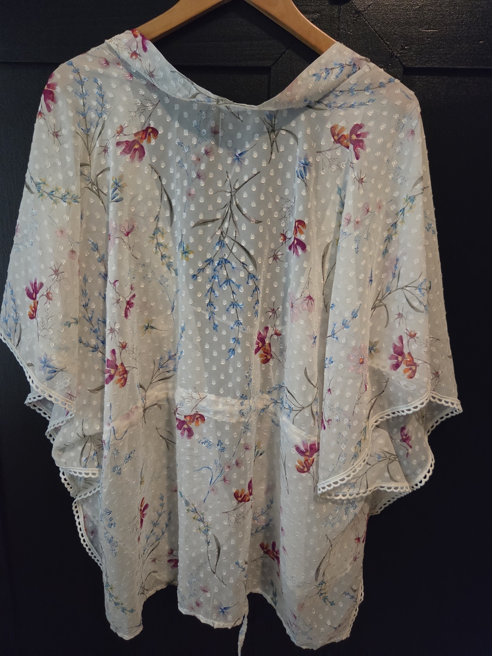 Women's Time and Tru Cream Sheer Kimono with Pink and Blue Flowers ~ One Size - Picture 6 of 9